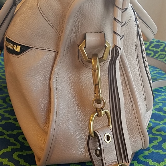 EUC Oryany Leather Bag - Picture 4 of 8